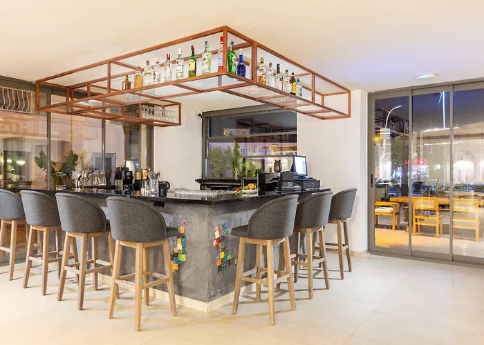 Cumbalica Garden Hotell